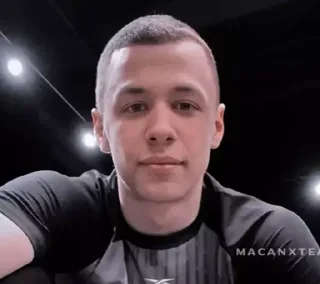 Стикер маканчик - 2