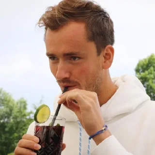 Стикер Memedvedev - 6