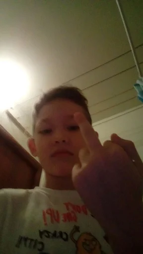 @MakeEasyMoney2 - human face