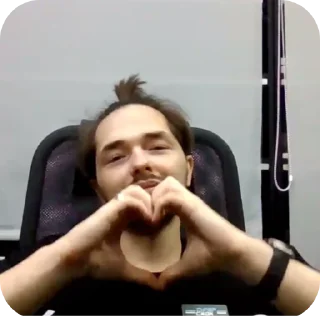 Стикер Максимус Ананасиус - 1