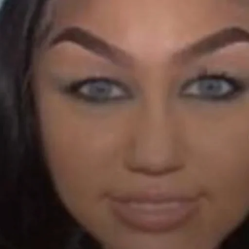 Хана Монтана на все случаи жизни🌟 - человеческое лицо