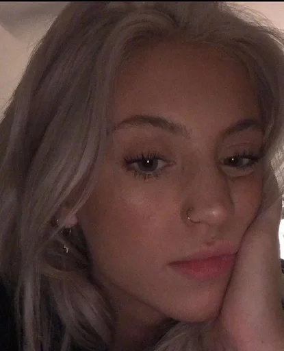 сkaрлеt :: @fStikBot - person