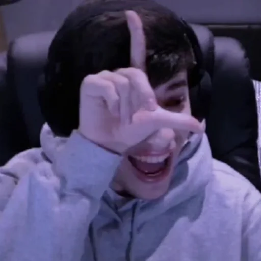 Стикер Mcyt - 11