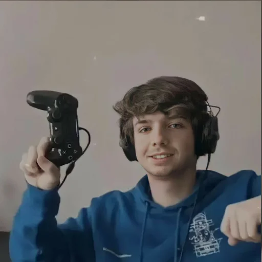 Стикер Mcyt - 7