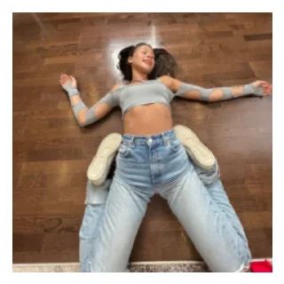 Человек одежда джинсы