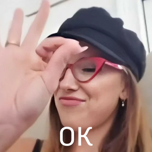 Стикер Millie - 9