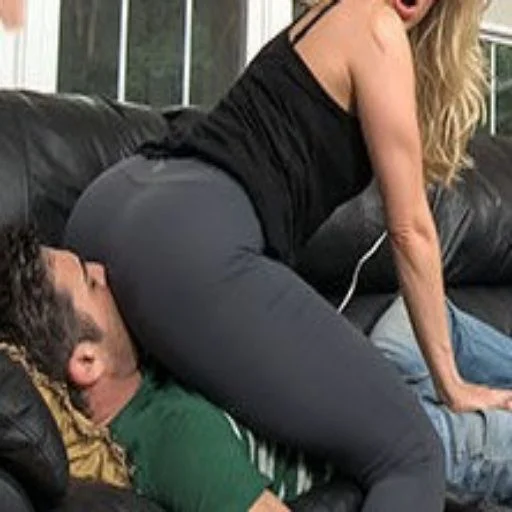 Стикер MissNILOFAR - 1