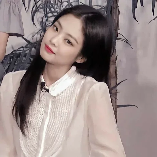 Стикер 𝓚𝓲𝓶 𝓜𝓪𝔂 :: @fStikBot - 0