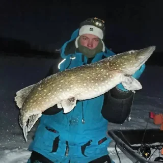 Sticker мужички на рыбалке - 3