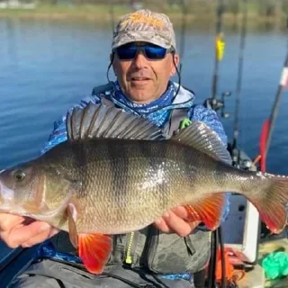 Sticker мужички на рыбалке - 7