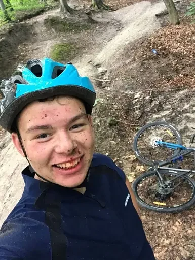 Стикер Nacademic - 1