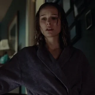 Стикер —NataliePortman @NatliePortman - 1