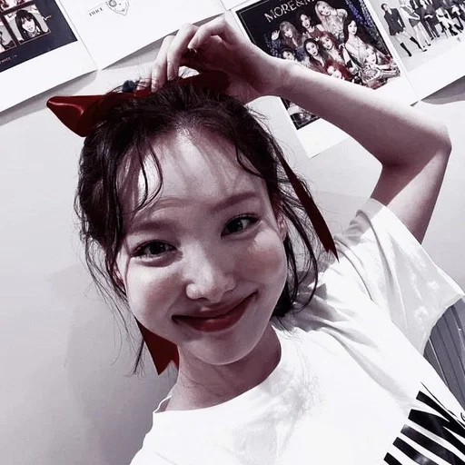 Стикер [🏯] Nayeon @fancamstanf :: @fStikBot - 2
