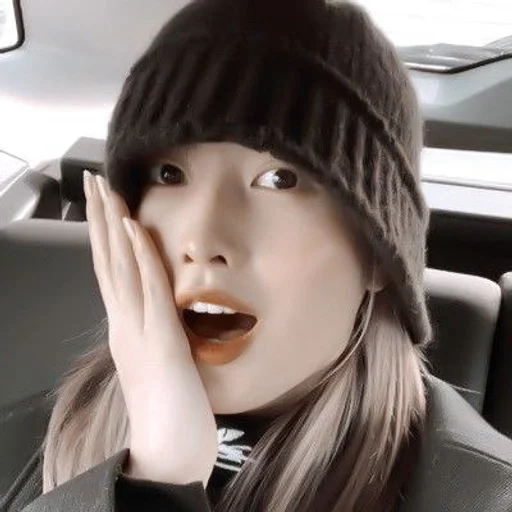 Человек человеческое лицо модный аксессуар