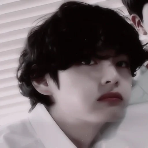 Человек губа комнатный