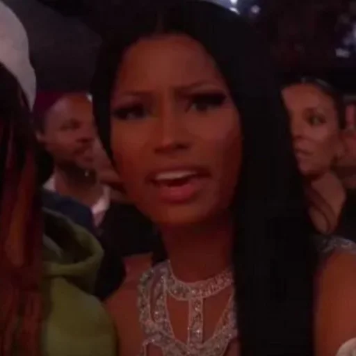 Sticker Nicki Minaj Reacts by @NICKIMINAJBR - 1