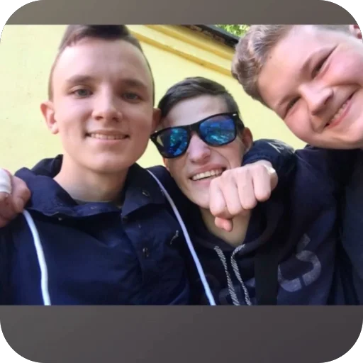 Стикер Novyj597 - 1