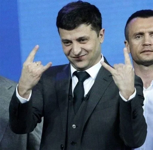 Стикеры тут 👉 @Femoji - 