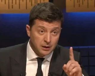 Стикер Стикеры тут 👉 @Femoji - 0