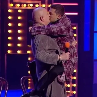 Стикер Стикеры тут 👉 @Femoji - 4