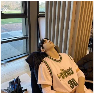 Стикер Ну тип.. - 2