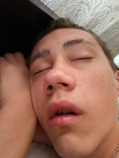 Избранные • @sticbot - 