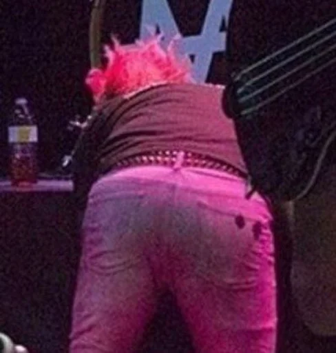 Человек одежда концерт