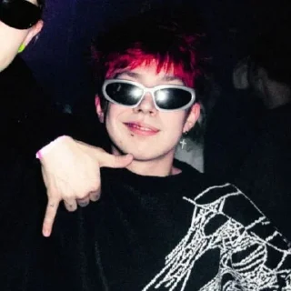 Sticker drugduckgofuck • @sticbot - 1