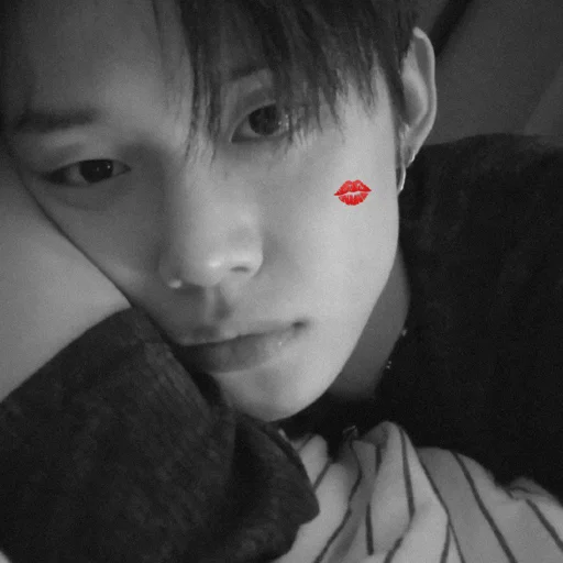 Стикер P7q7Y3_by_EmojiRuBot - 1