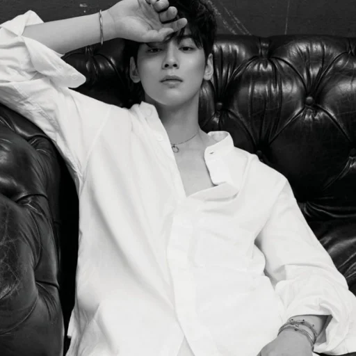 Стикер cha eunwoo - @PIYYARARYJIN - 8