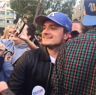 Стикер @sticksbb 🩷 <- канал со стиками - 0