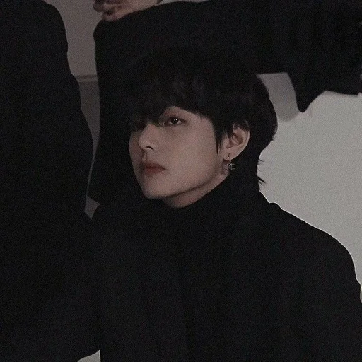 𝗞𝗶𝗺 𝗩 :: @fStikBot - person