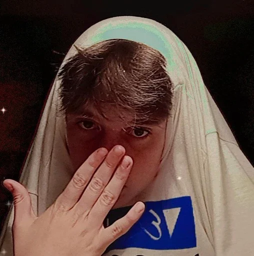 Человек головной убор свадебное платье