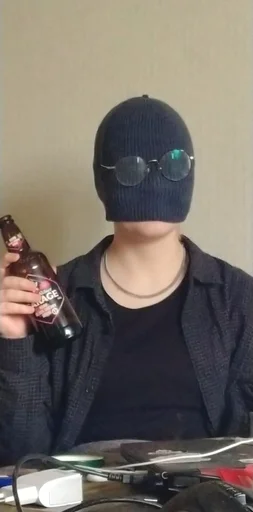 безалкогольный напиток Человек бутылка