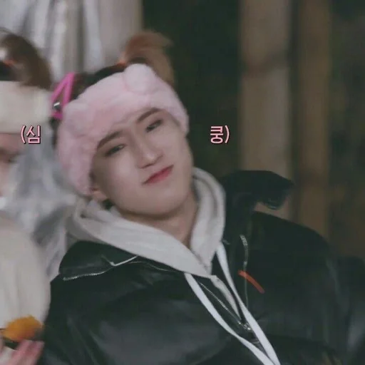 PintsHideNorks :: @fStikBot - person