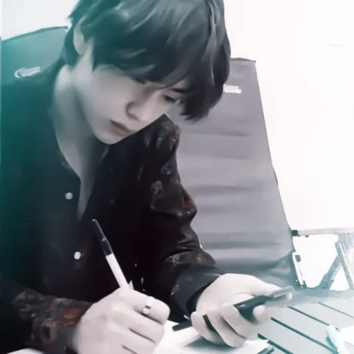 Стикер 🫐;;; " taehyung " // @prom3se :: @fStikBot - 6