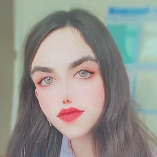 человеческое лицо губная помада ресница