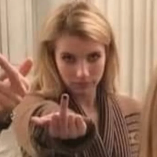 Джессика Ленг красиво курит - Человек