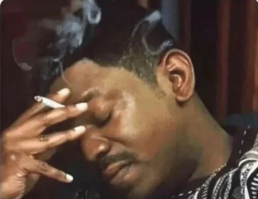 Человек СМС табачные изделия