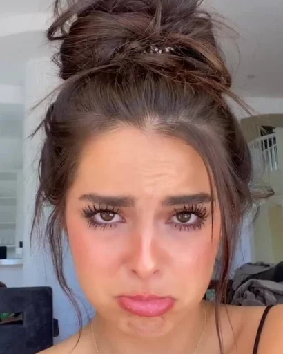 Человек комнатный причёска