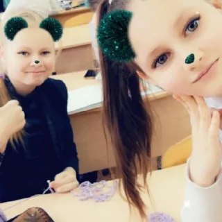 Стикер Поворс - 4