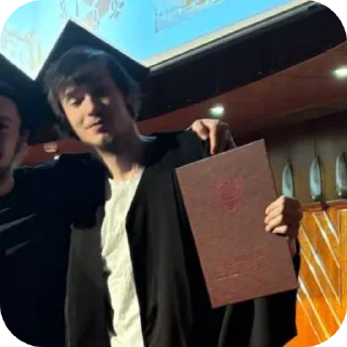 Sticker Прекрасный мужчина Гоэль - 1