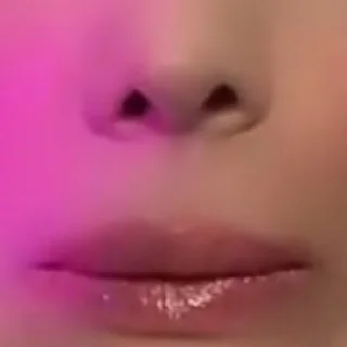 Стикер Pretty mouth - 9