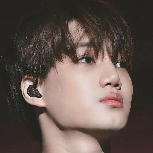 person human face eyelash