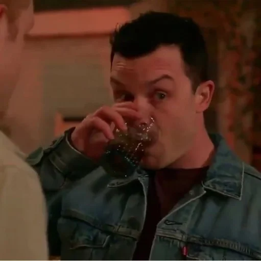 Стикер ᴍɪᴄᴋᴇʏ ᴍɪʟᴋᴏᴠɪᴄʜ :: @fStikBot - 6