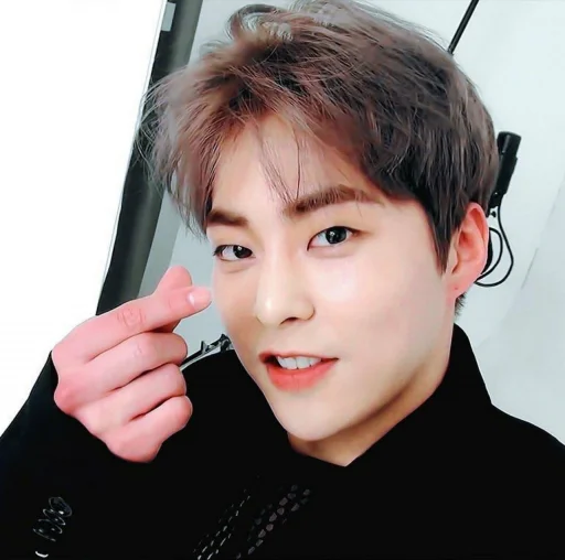 person human face eyebrow