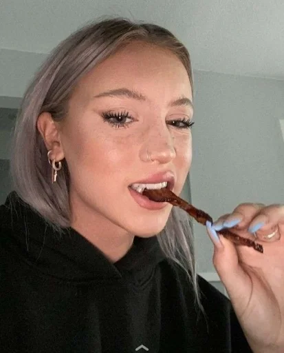 Человек человеческое лицо стена