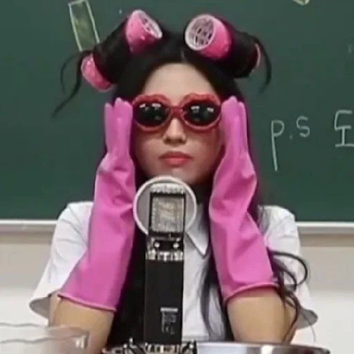 text cartoon headphones