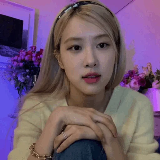 Человек человеческое лицо модный аксессуар