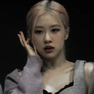 Стикер ❁ཻུ۪۪⁞ ROSÉANNE PARK  ꦽꦼ̷ - BY @FVCK00PRIDE - 4